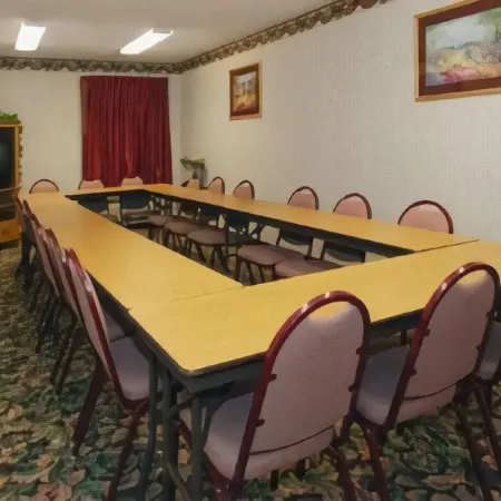Quality Inn & Suites Columbus West - Hilliard