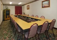 Quality Inn & Suites Columbus West - Hilliard Hotels in Hilliard