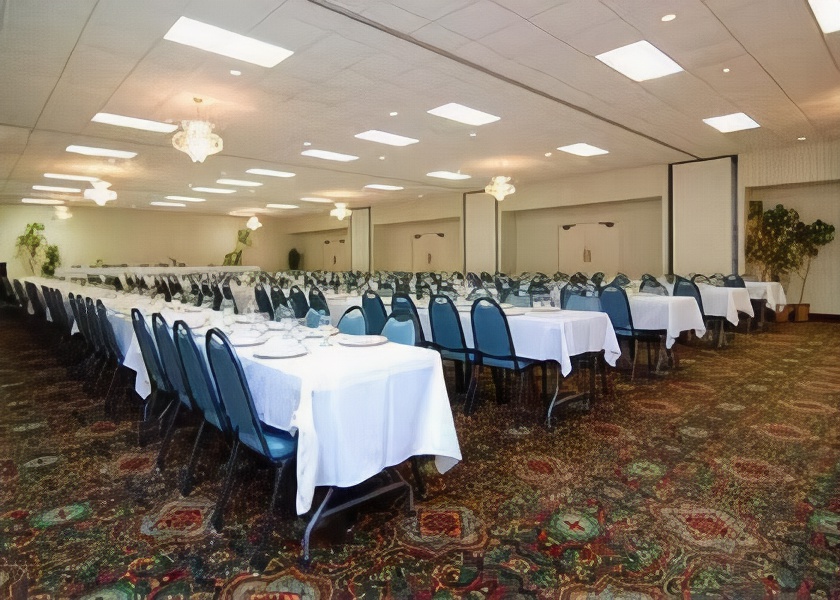 Quality Inn & Suites Conference Center and Water Park