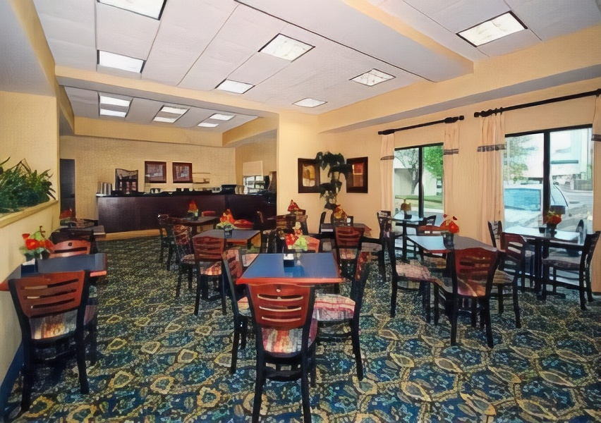 Comfort Inn & Suites San Antonio Airport