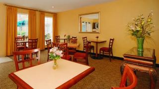 mainstay-suites-pittsburgh-airport