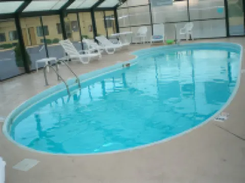 Econo Lodge Inn & Suites Hotels in Catoosa County