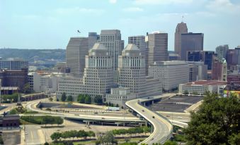 Quality Inn & Suites Cincinnati I-275