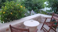 Lithos Traditional Guest Houses فنادق في Xerokampos