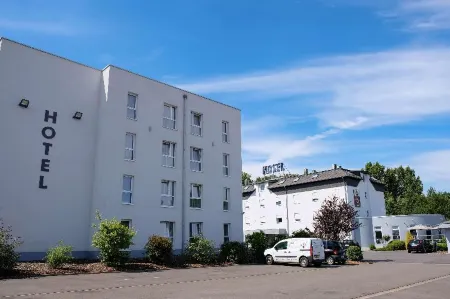 Ibis Styles Charleroi Airport Aero 44 Отели в г. Ransart