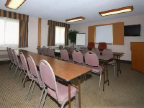 Quality Inn Pierre-Fort Pierre Hotels in Pierre