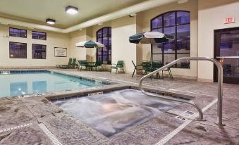 Staybridge Suites Kalamazoo