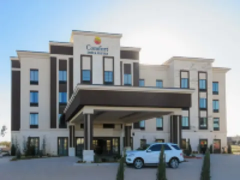 Comfort Inn & Suites Oklahoma City South I-35 Hotels near Union Station