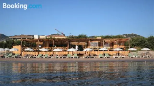 拉卡拉維爾酒店