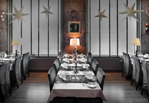 북유럽 감성의 호텔 라운지