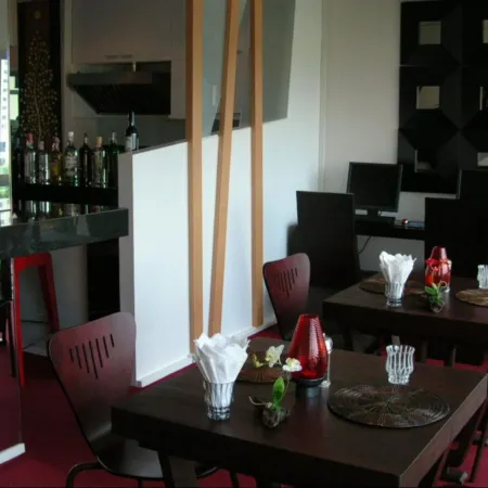 I Residence Hotel Sathorn Отели рядом с достопримечательностью «Станция метро Лумпини»