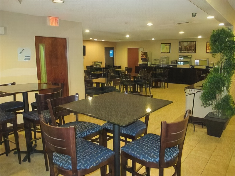 SureStay Plus Hotel by Best Western Roanoke Rapids I-95