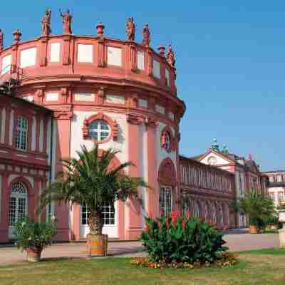 Hotel am Schloss Biebrich Hotel Exterior