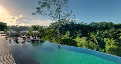 Komaneka at Tanggayuda Hotel dekat Pemandian Air Panas Belulang