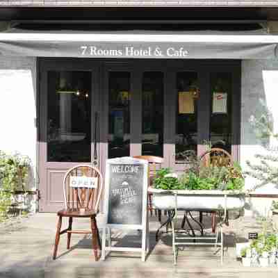 7 Rooms Hotel & Cafe Hotel Exterior