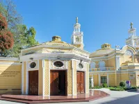 費爾蒙巴庫火焰塔酒店 鄰近火焰塔的酒店