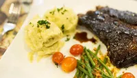 Valero Grand Suites by Swiss-Belhotel - breakfast