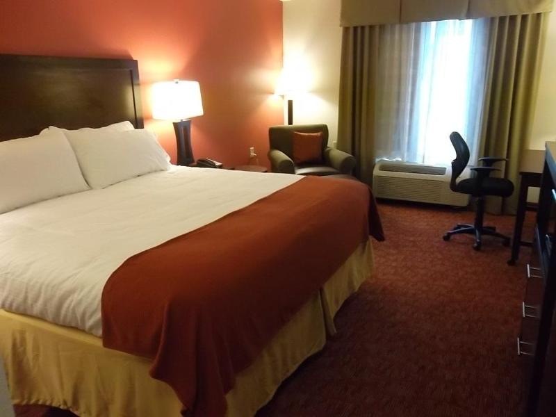 Holiday Inn Express & Suites Brookhaven, an Ihg Hotel
