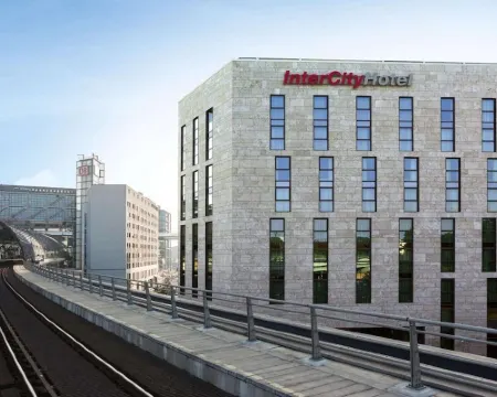 インターシティホテル ベルリン ハウプトバーンホフ ベルリンのホテル