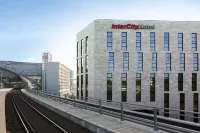 IntercityHotel Berlin Hauptbahnhof Hotels near Stadtischer Friedhof III