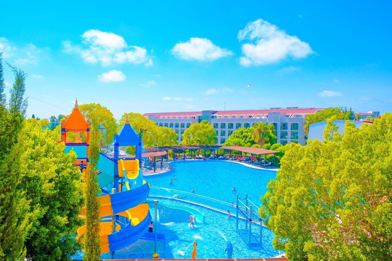 Horus Paradise Luxury Resort