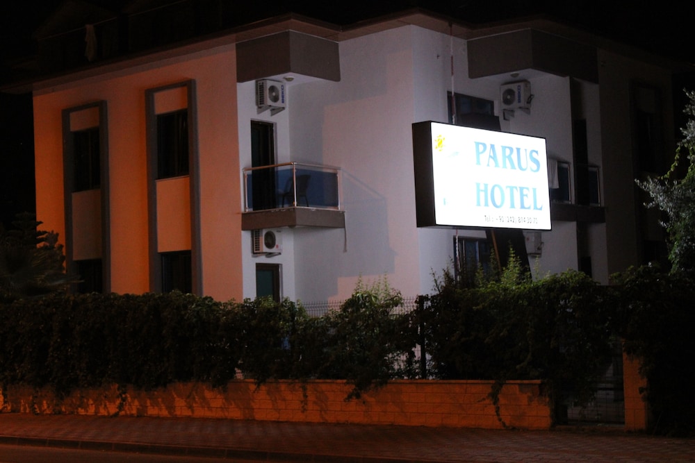 Parus Hotel