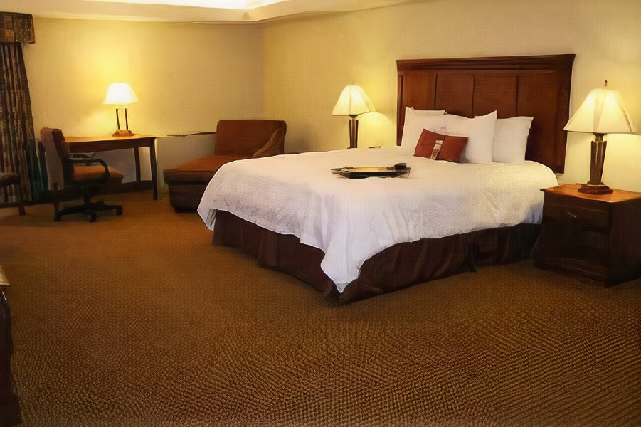 Best Western Plus Dallas Love Field North Hotel