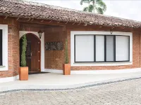 Amazilia Hotel Hotels near Gaia