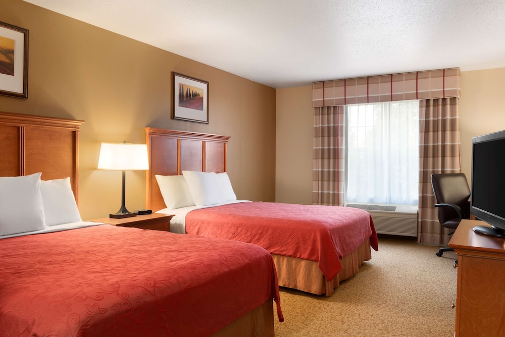 Country Inn & Suites by Radisson, Sycamore, IL