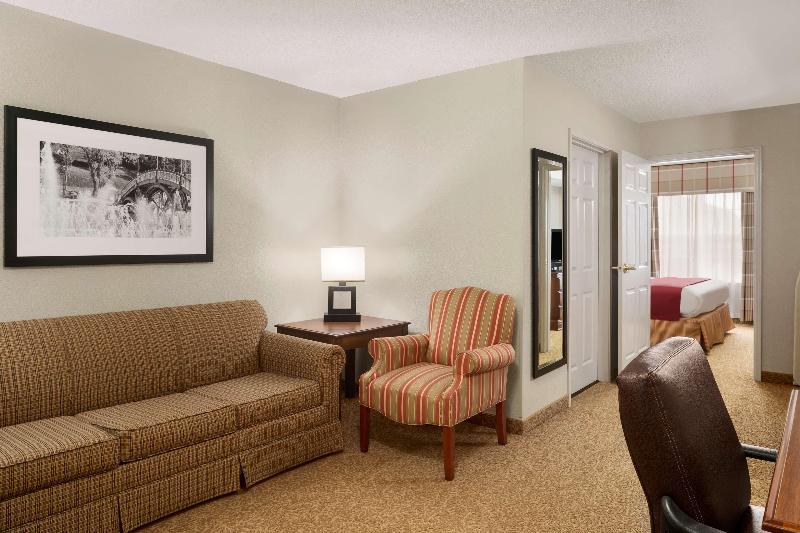 Country Inn & Suites by Radisson, Louisville South, KY