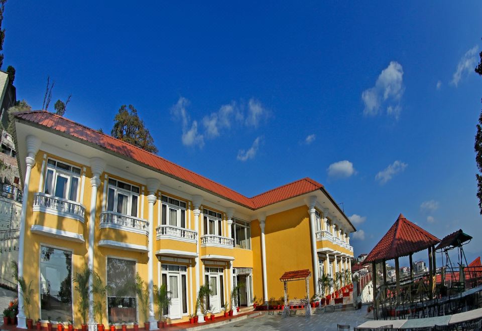 hotel overview picture