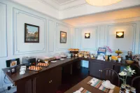 Le Grand Hotel Hotels in Tours