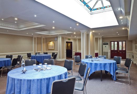 그레인지 피츠로비아 호텔