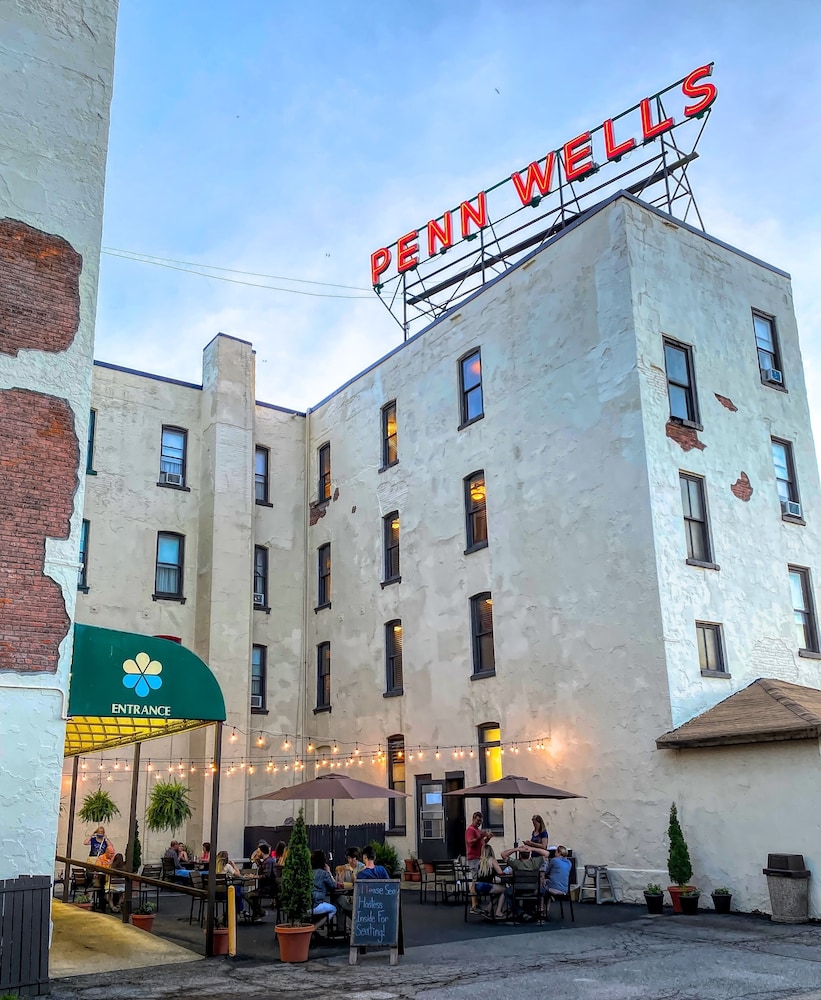 Penn Wells Historic Hotel