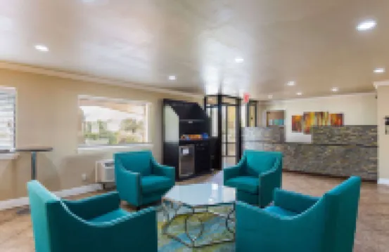 Days Inn by Wyndham Foley