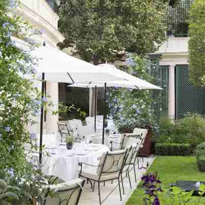 Le Bristol Paris Hotel Exterior