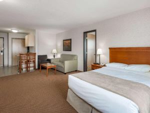 Super 8 by Wyndham Grande Prairie