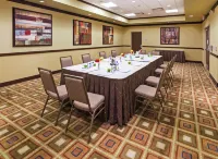 Holiday Inn Express & Suites Fort Worth Downtown