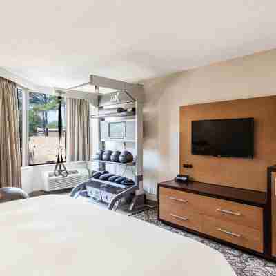 DoubleTree by Hilton Memphis Rooms