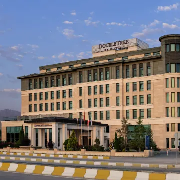 Doubletree by Hilton Van