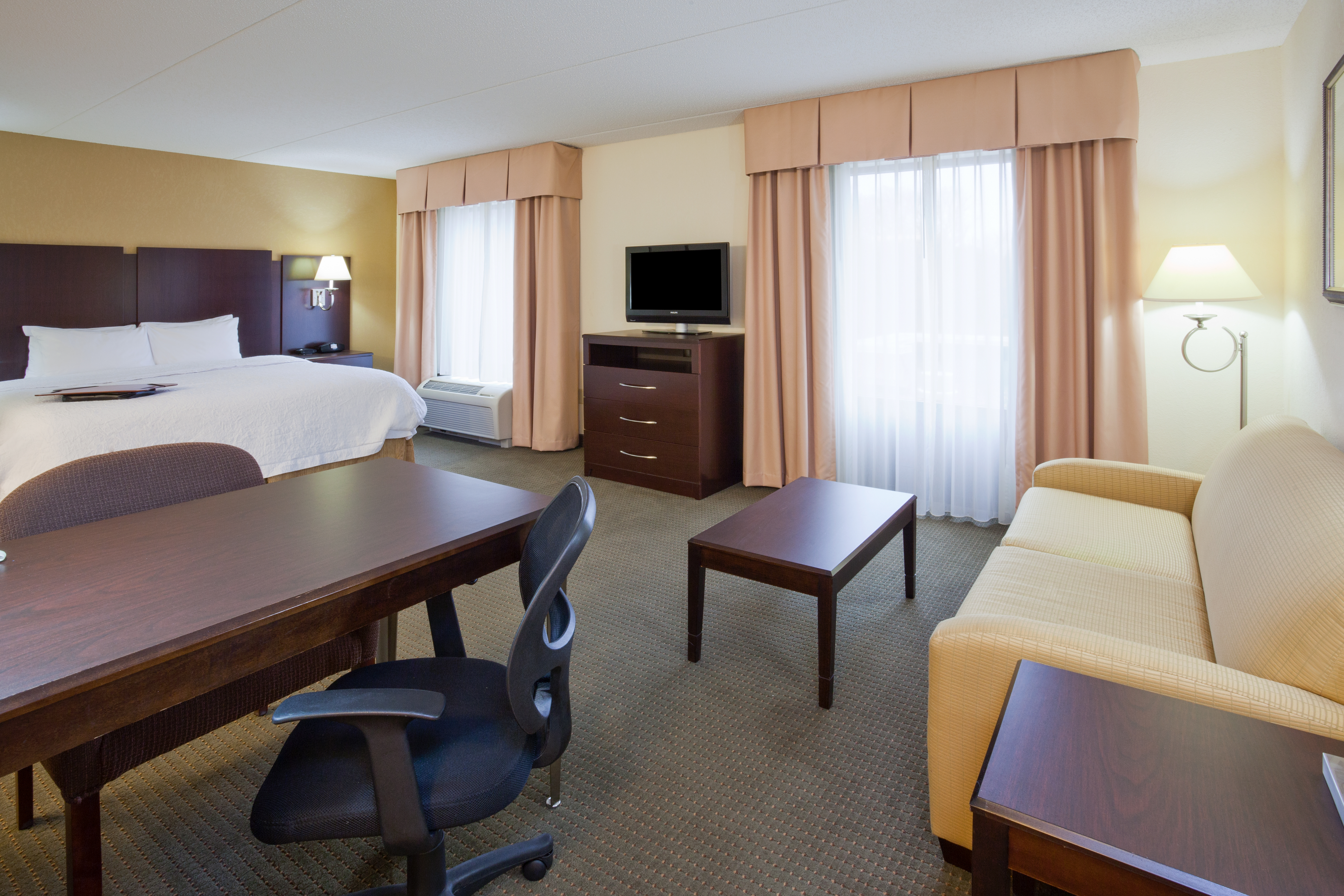 Hampton Inn & Suites Lino Lakes