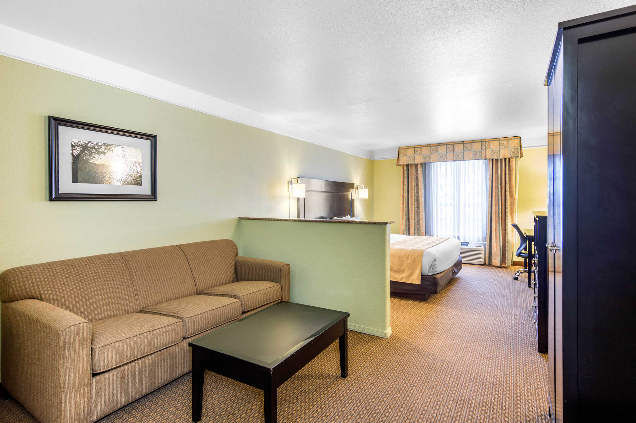 Quality Inn & Suites Gallup I-40 Exit 20