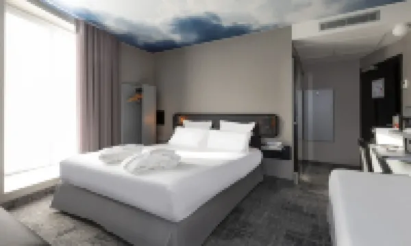 リバーテル モンマルトル オペラ