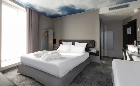 Libertel Montmartre Opéra Отели рядом с достопримечательностью «Монмартр»