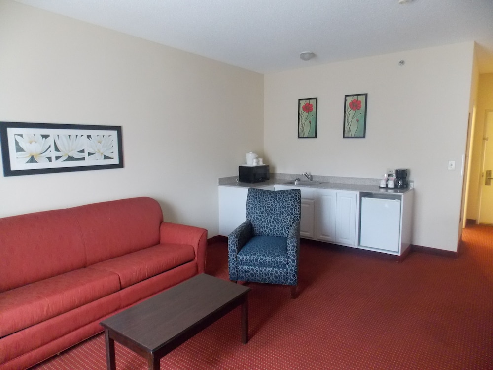 Decatur Inn & Suites