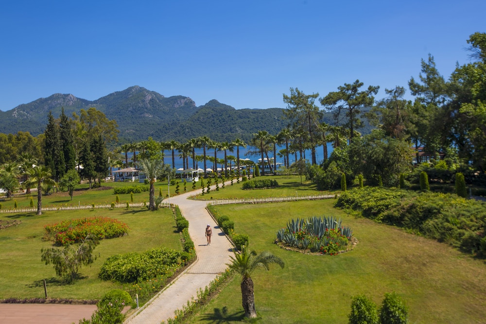 Fortezza Beach Resort