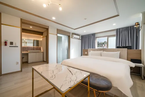 파우제모텔 거제시 호텔