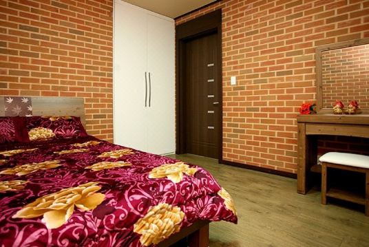 용인해피트리펜션의 숲속 외관 또는 이색적인 인테리어