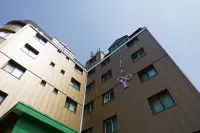 Yangpyeong Hotel Y