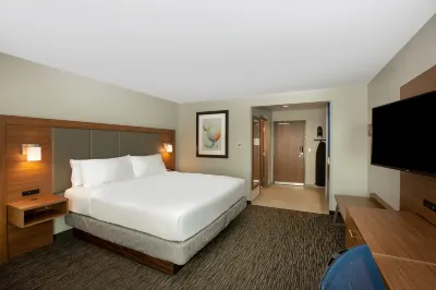 Holiday Inn Express & Suites Columbus